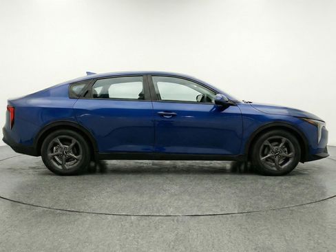Used 2025 Kia K4 FWD image 8