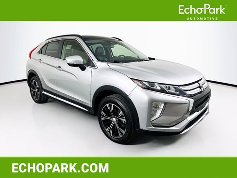 Used 2018 Mitsubishi Eclipse Cross SE image 1