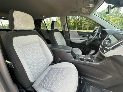 Used 2022 Chevrolet Equinox LT FWD image 24