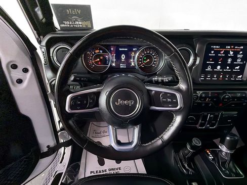 Used 2021 Jeep Wrangler Unlimited Sahara w/ Uconnect 4C Nav & Sound Group AWD/4WD image 11