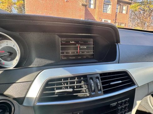 Used 2015 Mercedes-Benz C 250 C 250 2dr Coupe image 33