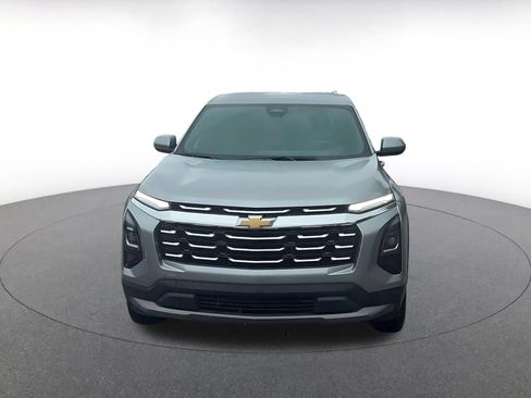 Used 2025 Chevrolet Equinox LT FWD image 4