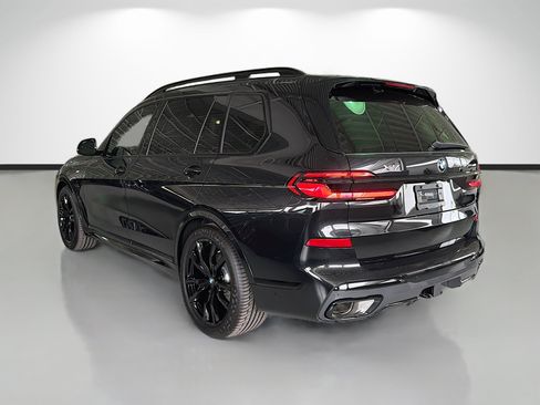 New 2027 BMW X7 xDrive40i w/ M Sport Package AWD/4WD image 5