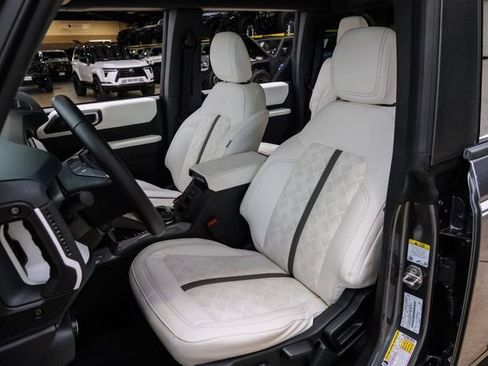 Used 2025 Ford Bronco Heritage Edition image 71