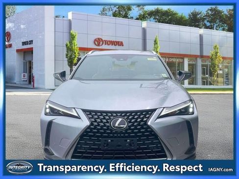 Used 2023 Lexus UX 250h AWD w/ Accessory Package (Z1) image 2