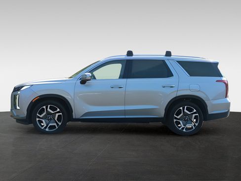 Used 2024 Hyundai Palisade SEL w/ Premium Package AWD/4WD image 8