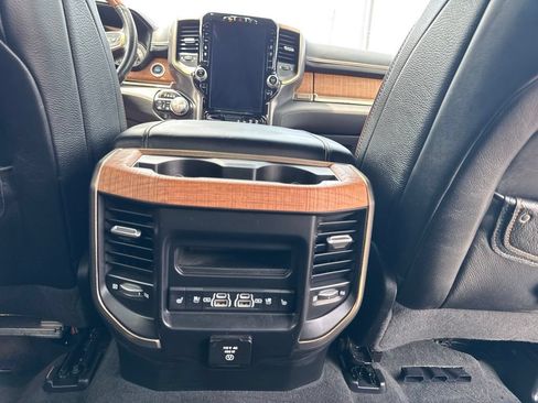 Used 2022 RAM 1500 Limited AWD/4WD image 19