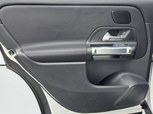 New 2026 Mercedes-Benz GLB 250 4MATIC image 19