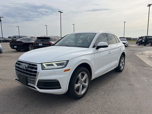 Used 2020 Audi Q5 2.0T Premium Plus w/ Premium Plus Package image 7
