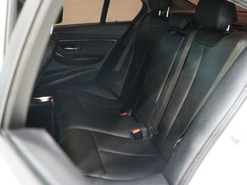 Used 2016 BMW 320i Sedan RWD image 24