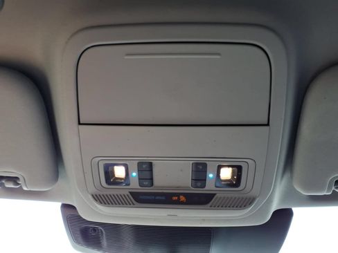 Used 2021 Ford Explorer XLT w/ Equipment Group 202A AWD/4WD image 30