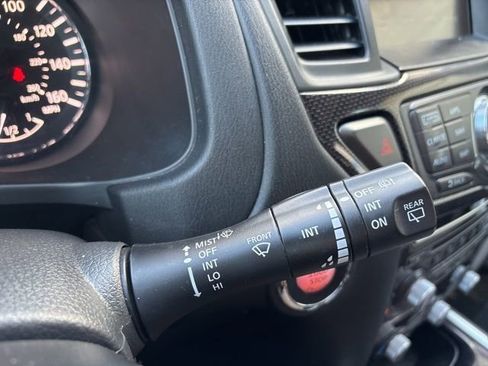 Used 2019 Nissan Pathfinder SL image 20