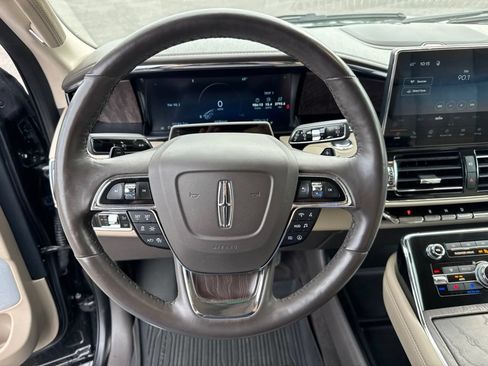 Used 2023 Lincoln Navigator Reserve w/ Equipment Group 201A AWD/4WD image 12