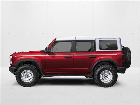 New 2025 Ford Bronco Heritage Edition image 3