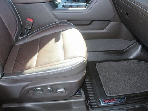 Used 2024 GMC Sierra 1500 Denali w/ Denali Reserve Package image 19