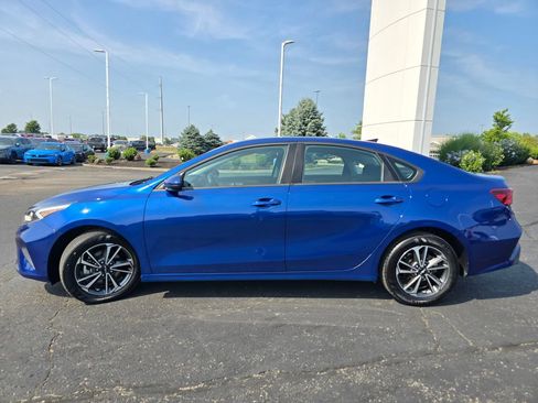 Used 2024 Kia Forte LXS FWD image 5