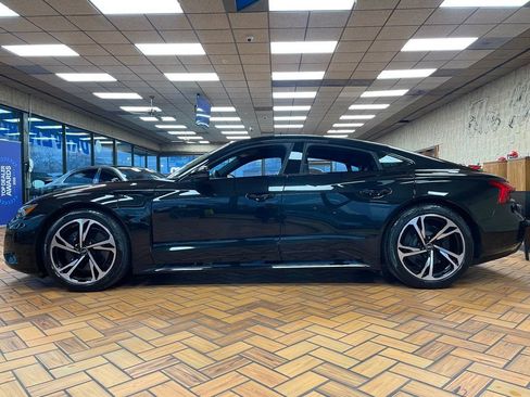 Used 2024 Audi e-tron GT Prestige w/ Prestige Package image 6