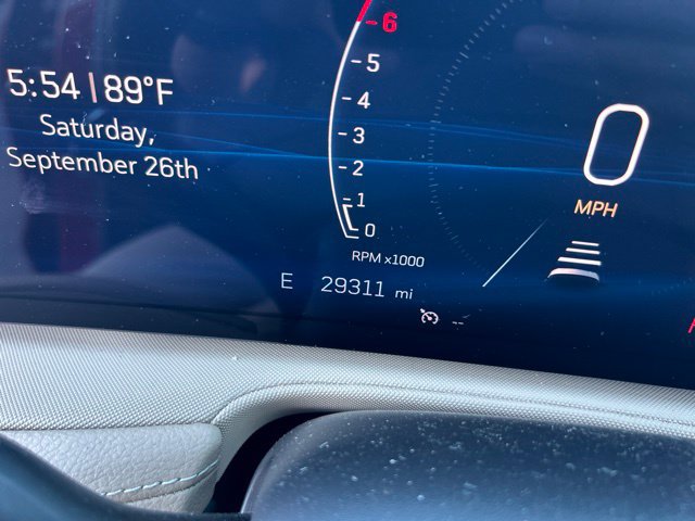 Certified 2024 Cadillac XT4 Luxury w/ Cold Weather Package FWD image 9