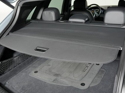 Used 2023 Porsche Cayenne AWD/4WD image 43