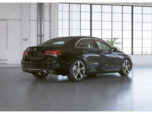 Certified 2022 Mercedes-Benz A 220 4MATIC image 33