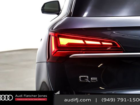 Used 2023 Audi Q5 2.0T Premium w/ Convenience Package image 16