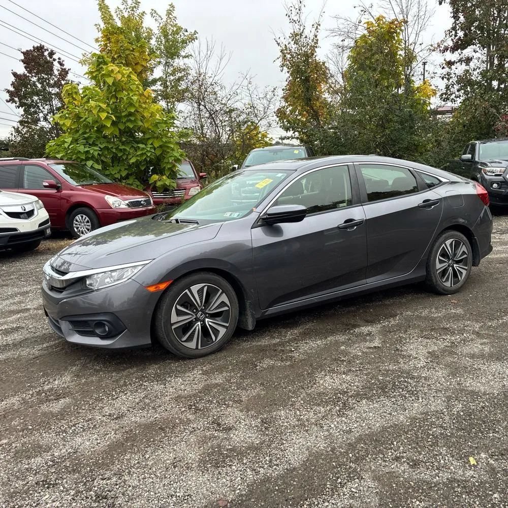 Used 2018 Subaru Outback 2.5i Touring w/ Popular Package #3 AWD/4WD image 3