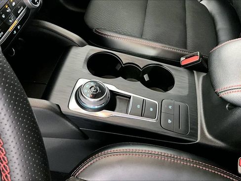 Used 2025 Ford Escape ST-Line FWD image 17