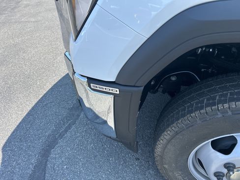 New 2026 GMC Sierra 3500 Pro w/ Convenience Package AWD/4WD image 5
