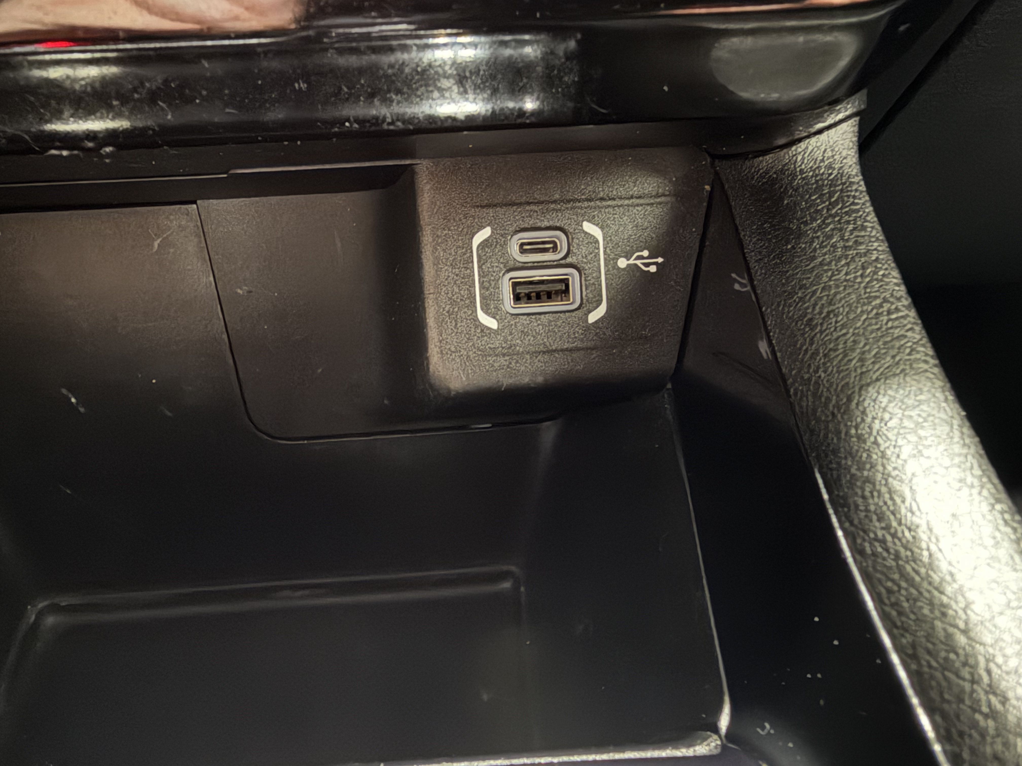 Used 2023 Jeep Compass Limited AWD/4WD image 16