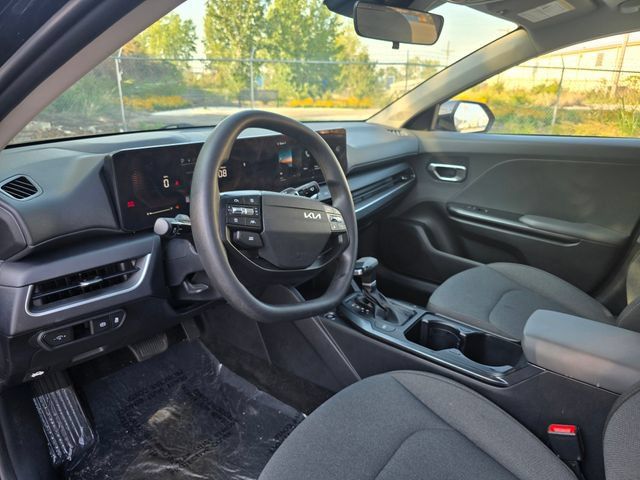 Used 2025 Kia K4 FWD image 10