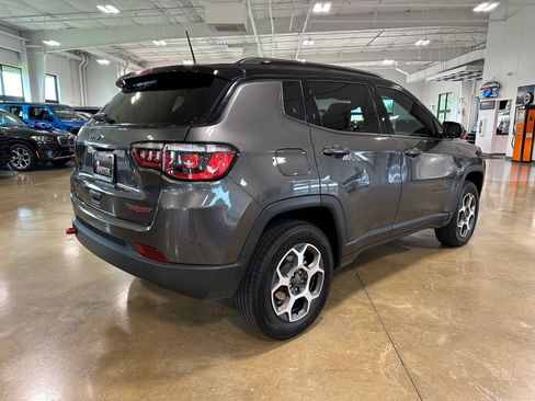 Used 2022 Jeep Compass Trailhawk w/ Sun and Sound Group AWD/4WD image 7