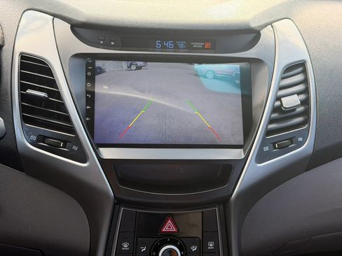 Used 2016 Hyundai Elantra SE FWD image 37
