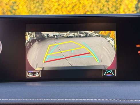 Used 2021 Lexus UX 250h image 16