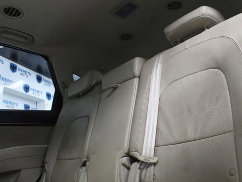 Used 2011 Hyundai Veracruz Limited image 17