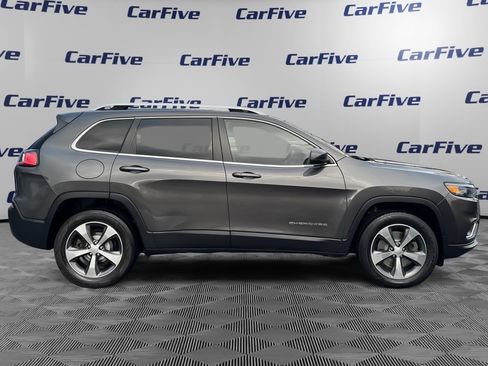 Used 2019 Jeep Cherokee Limited image 7