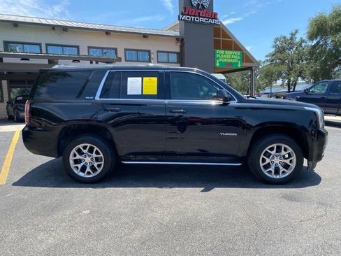 Used 2017 GMC Yukon SLE w/ SLE Value Package AWD/4WD image 6