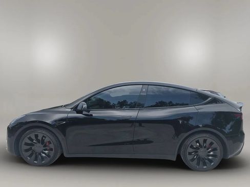 Used 2022 Tesla Model Y Performance AWD/4WD image 3