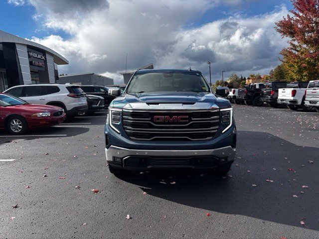 Used 2024 GMC Sierra 1500 SLT w/ SLT Premium Plus Package AWD/4WD image 3