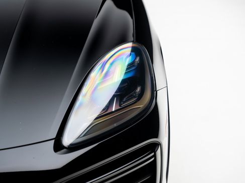 Used 2023 Porsche Cayenne Turbo GT image 10