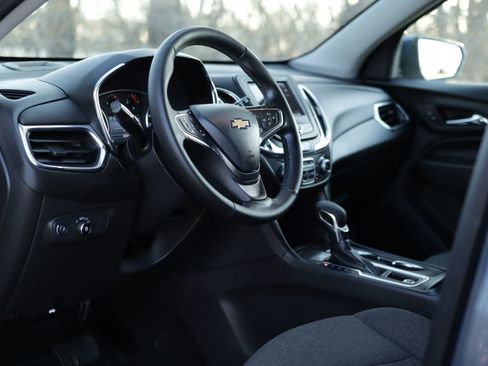 Used 2024 Chevrolet Equinox LT image 9