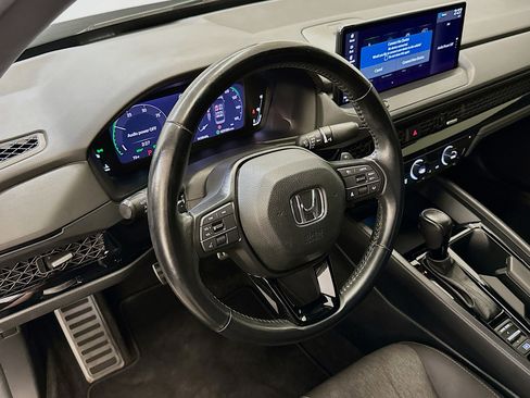 Used 2024 Honda Accord Sport image 17