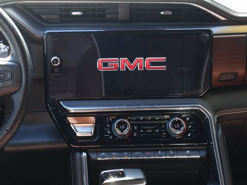 Used 2024 GMC Sierra 1500 Denali Ultimate AWD/4WD image 16