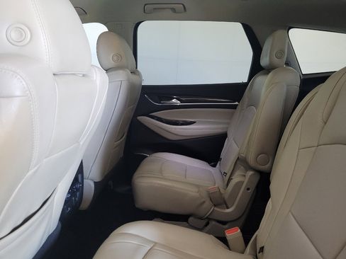 Used 2018 Buick Enclave Premium w/ Experience Buick Package FWD image 18