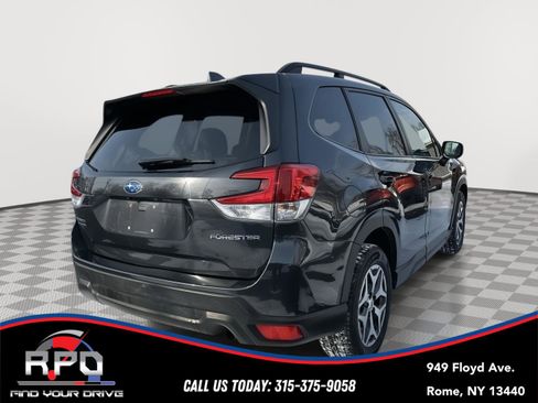 Used 2019 Subaru Forester Premium w/ All-Weather Package image 5