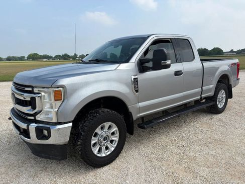 Used 2020 Ford F250 XLT w/ XLT Value Package AWD/4WD image 1