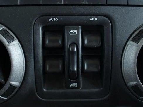 Used 2014 Jeep Wrangler Unlimited Sport w/ Quick Order Package 24S AWD/4WD image 19