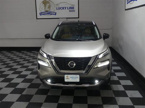 Used 2021 Nissan Rogue Platinum AWD/4WD image 3