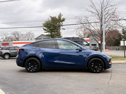 Used 2021 Tesla Model Y Long Range image 5