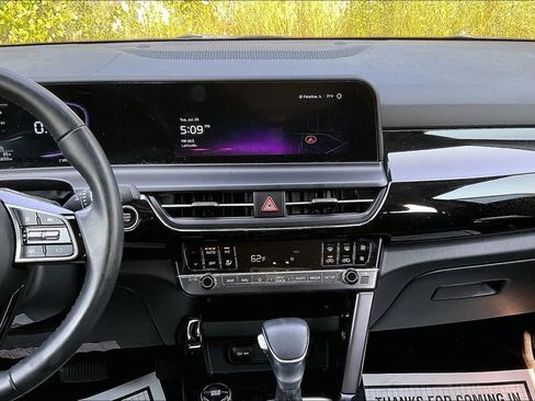 Used 2025 Kia Seltos S AWD/4WD image 6