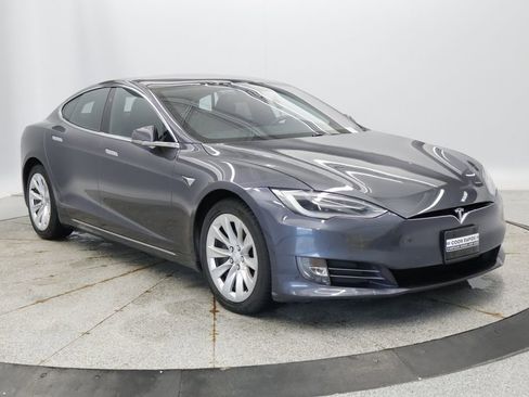 Used 2020 Tesla Model S Long Range AWD/4WD image 8